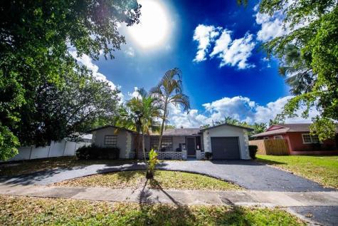5320 Taylor Street Hollywood FL 33021