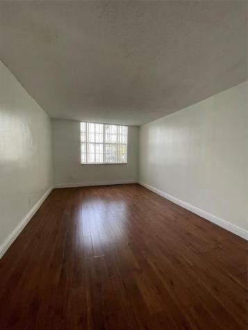 492 NW 165th Street Road Miami FL 33169