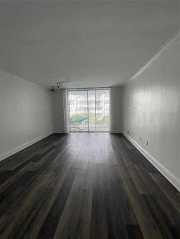 492 NW 165th Street Road Miami FL 33169