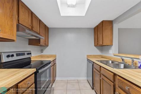 6926 SW 45th Gainesville FL 32608