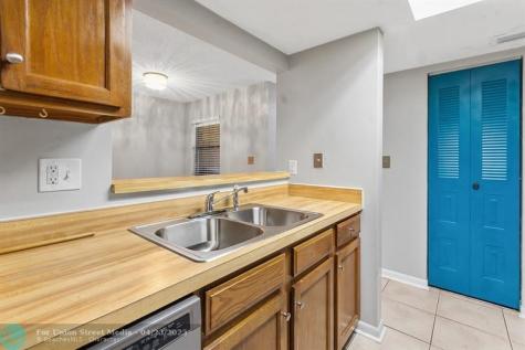 6926 SW 45th Gainesville FL 32608