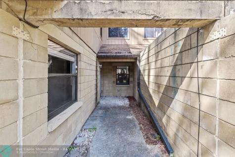 6926 SW 45th Gainesville FL 32608