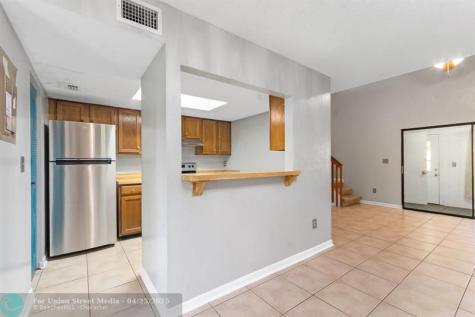 6926 SW 45th Gainesville FL 32608