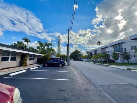 924 NE 17th Terrace Fort Lauderdale FL 33304