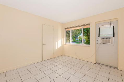 2581 NE 11th Court Pompano Beach FL 33062