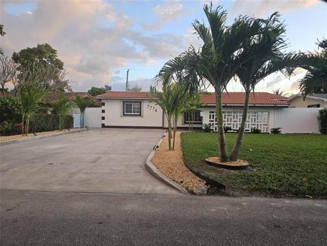 7774 Orleans Street Miramar FL 33023