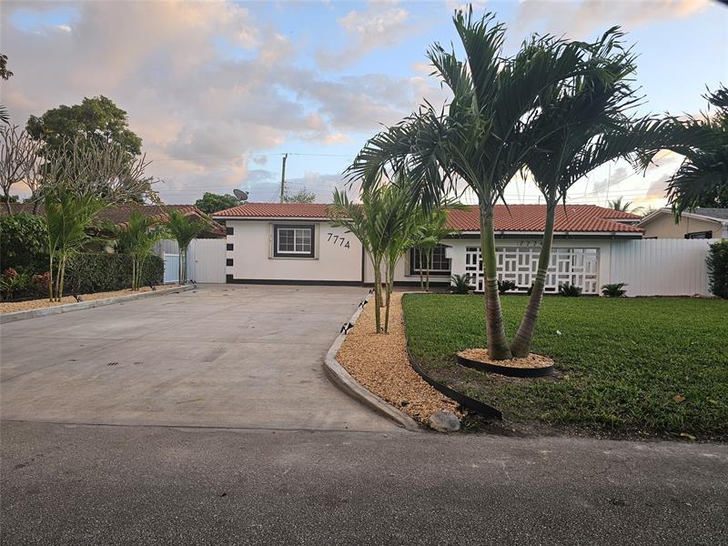 7774 Orleans Street Miramar FL 33023