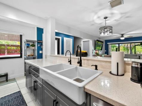8009 NW 71st Court Tamarac FL 33321