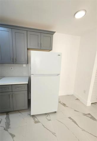 2466 Lincoln Street Hollywood FL 33020