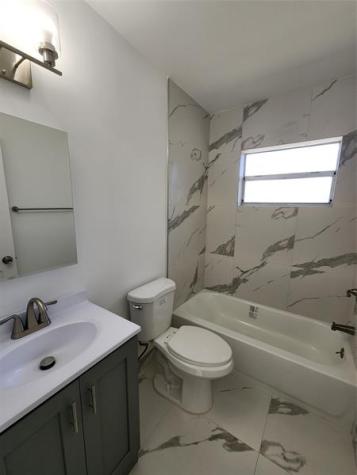 2466 Lincoln Street Hollywood FL 33020