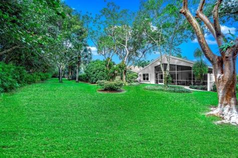 7638 Charing Cross Lane Delray Beach FL 33446