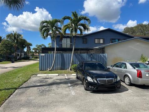 4622 Holly Lake Drive Lake Worth FL 33463