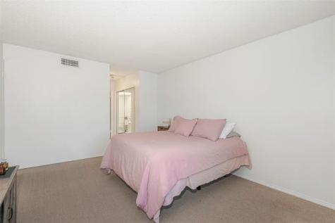 100 Lakeview Drive Weston FL 33326