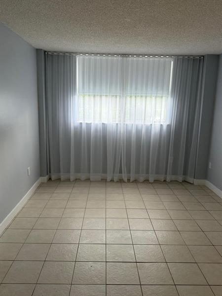 16465 NE 22nd Avenue North Miami Beach FL 33160