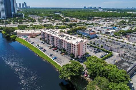 16465 NE 22nd Avenue North Miami Beach FL 33160