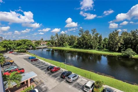 16465 NE 22nd Avenue North Miami Beach FL 33160