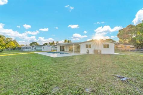 290 NW 65th Avenue Margate FL 33063