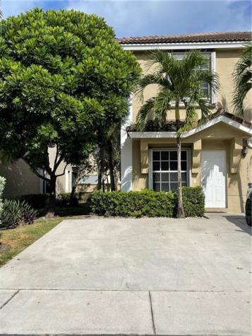 12115 SW 2nd Street Pembroke Pines FL 33025