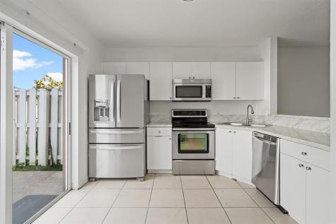 13765 SW 171st Terrace Miami FL 33177