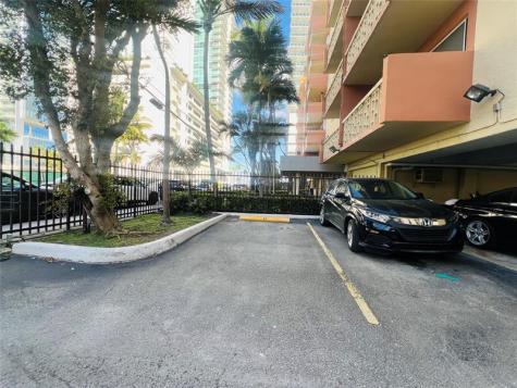 600 NE 25th Street Miami FL 33137