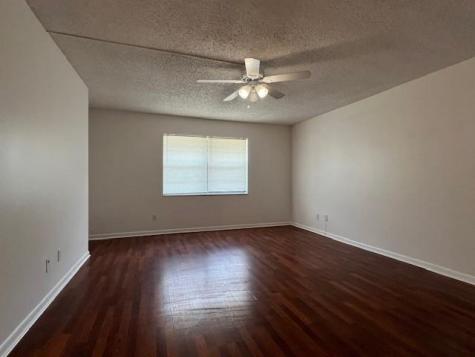 2609 N 40th Avenue Hollywood FL 33021
