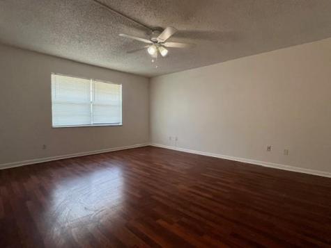 2609 N 40th Avenue Hollywood FL 33021