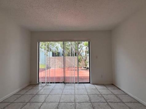 2609 N 40th Avenue Hollywood FL 33021
