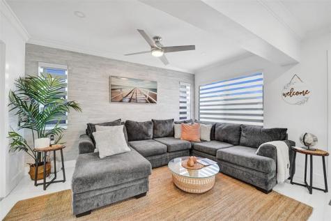6740 Custer Hollywood FL 33024