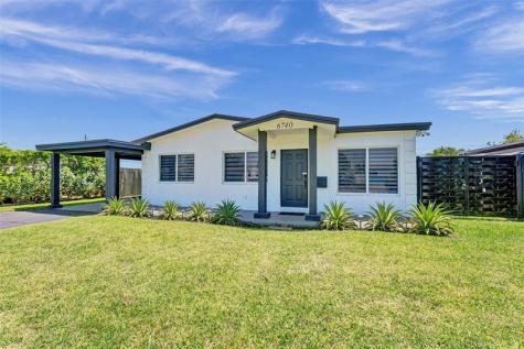 6740 Custer Hollywood FL 33024