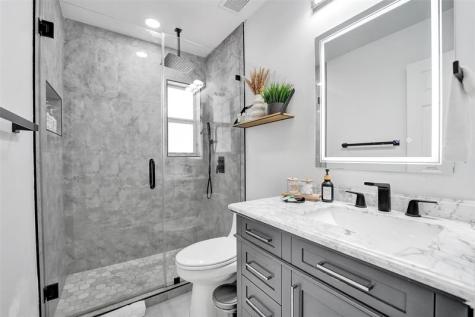 6740 Custer Hollywood FL 33024