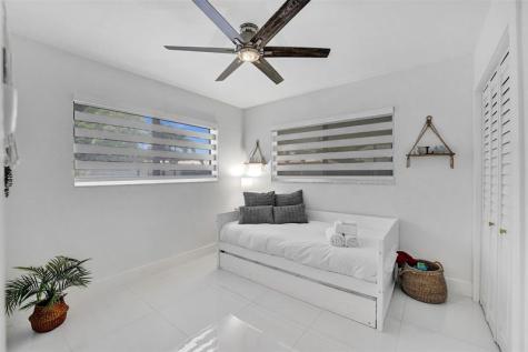 6740 Custer Hollywood FL 33024