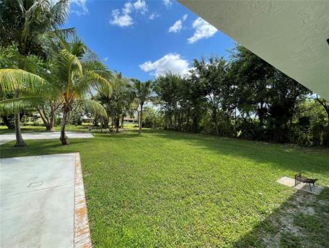 16881 SW 276th Street Homestead FL 33031