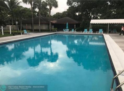 3993 Cypress Reach Court Pompano Beach FL 33069