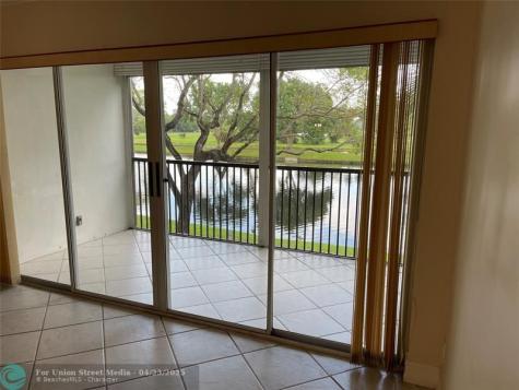 3993 Cypress Reach Court Pompano Beach FL 33069
