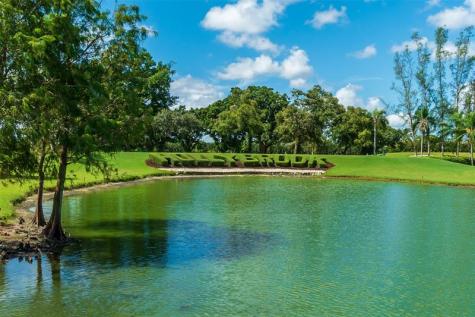 9500 N Hollybrook Lake Drive Pembroke Pines FL 33025