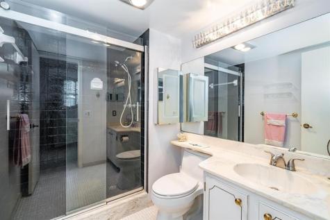9500 N Hollybrook Lake Drive Pembroke Pines FL 33025