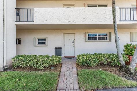 9500 N Hollybrook Lake Drive Pembroke Pines FL 33025
