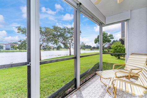 9500 N Hollybrook Lake Drive Pembroke Pines FL 33025