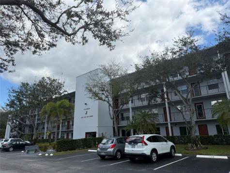 1301 SW 135th Terrace Pembroke Pines FL 33027