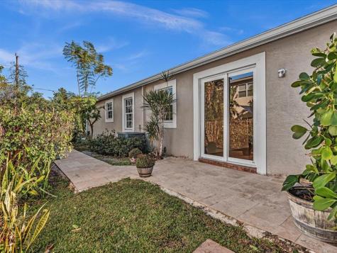 2807 Frederick Boulevard Delray Beach FL 33483