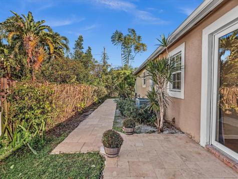 2807 Frederick Boulevard Delray Beach FL 33483