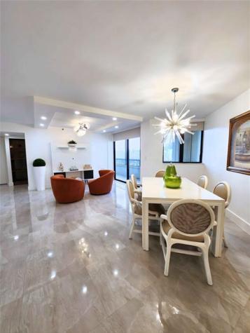 6463 La Costa Drive Boca Raton FL 33433