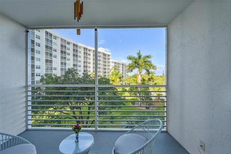 2731 NE 14th Street Causeway Pompano Beach FL 33062