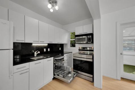 1108 NE 2nd Street Single Fam Fort Lauderdale FL 33301