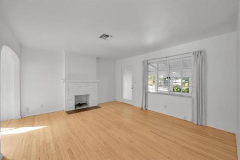 1108 NE 2nd Street Single Fam Fort Lauderdale FL 33301