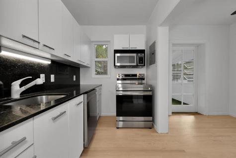 1108 NE 2nd Street Single Fam Fort Lauderdale FL 33301