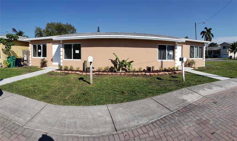 1213-1217 SW 3rd Avenue Dania Beach FL 33004