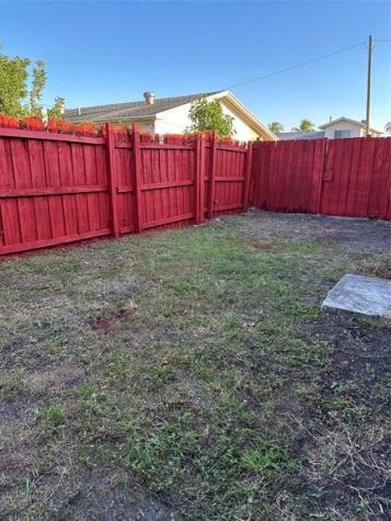 1213-1217 SW 3rd Avenue Dania Beach FL 33004
