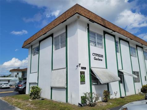 2219 Polk Street Hollywood FL 33020
