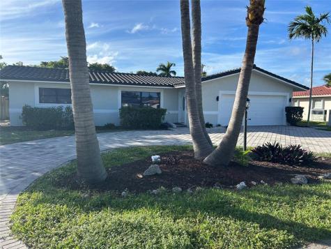 4431 NE 28th Avenue Lighthouse Point FL 33064